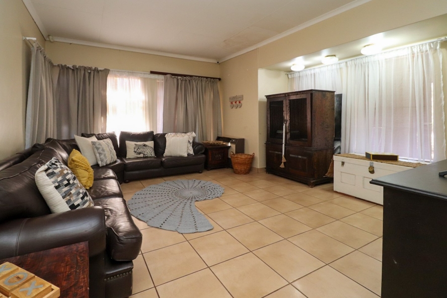 3 Bedroom Property for Sale in Wilkoppies North West